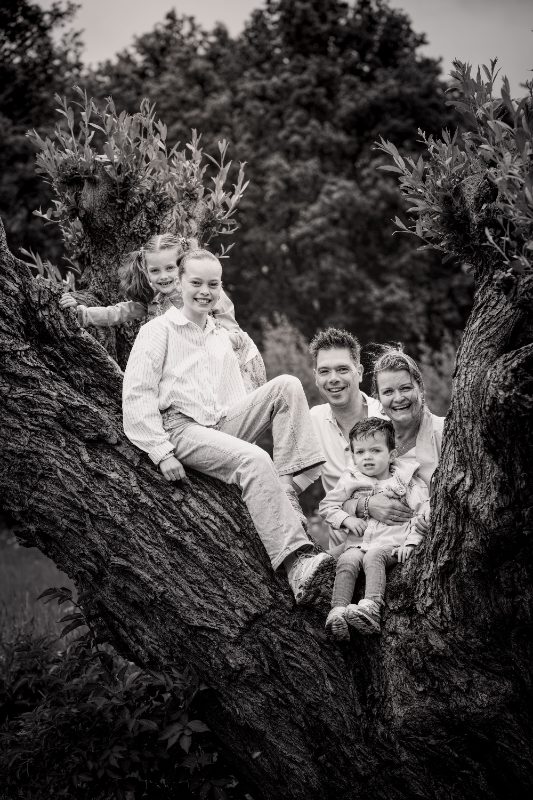 Familie — gefotografeerd door FotoVervuurt - Tilburg — foto 10